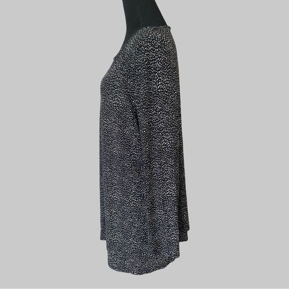 J. Jill Wearever Draped and Stretch Tunics in Black White 3/4 Sleeves - Picture 2 of 13